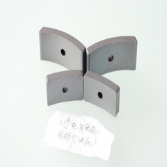 ज्वाइंट मैग वाटर पंप फेराइट मैग्नेट ISO TS16949 चारकोल ग्रे JC-Y4350